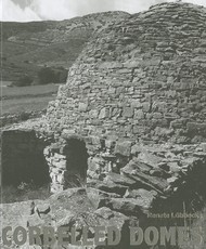 Renate LÃ¶bbecke: Corbelled Domes