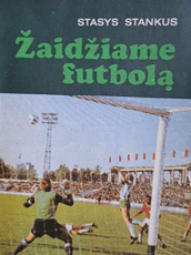 Žaidžiame futbolą