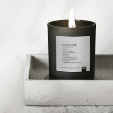 Kvepianti laimės žvakė „Reminders“ Kvepianti laimės žvakė „Reminders“