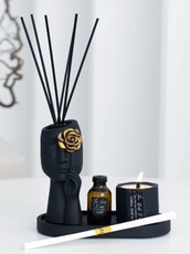 Dovanų rinkinys THE OAK FAM „Luxury“, su auksine gėlyte Dovanų rinkinys THE OAK FAM „Luxury“, su auksine gėlyte