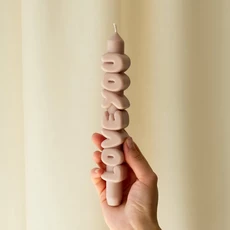 Žvakė 3D TAPER CANDLES „Love You“, kreminė Žvakė 3D TAPER CANDLES „Love You“, kreminė