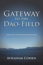 Gateway to the DAO-Field