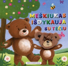 Meškiukas išdykauja su tėčiu