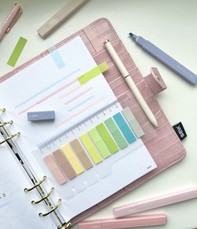 Spalvoti lipnūs žymekliai „Geresnis aš“, su liniuote