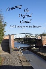 Cruising the Oxford Canal (with one eye on its history)