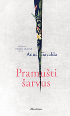 PRAMUŠTI ŠARVUS: jausmingos ir subtilios išpažintys, leidžiančios prisiliesti prie tikro tikrų žmonių gyvenimo ir pamatyti kasdienybę nekasdienišku žvilgsniu