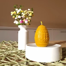 Žvakė – Velykinis kiaušinis „Raštai“