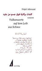 Vulkanworte auf dem Leib aus Schnee