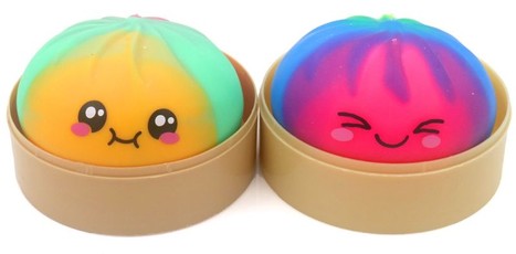 Antistresinis žaislas SQUISHY BUN „Rainbow Mystery Dumpling“, 8,5 cm, 1 vnt.