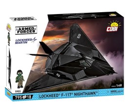 Lockheed F-117 Nighthawk konstruktorinė rinkinys, 795 komponentai.