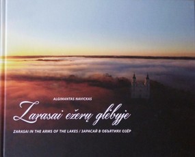 Zarasai ežerų glėbyje