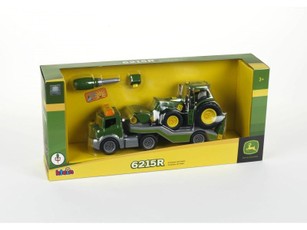 Autotransporteris su John Deere traktoriumi