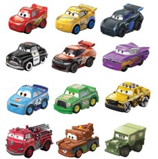 Automobiliukų mikroautobusų aštuonių pavidalu, 36 vnt. blisterio pakuotėje.